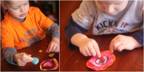 Make 3D flower cards in this Mother's Day craft for kids to make