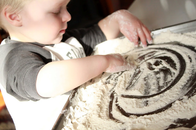 sensory activities flour exploration