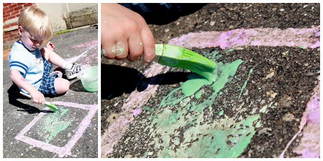 Homemade Fizzy Sidewalk Paint Recipe