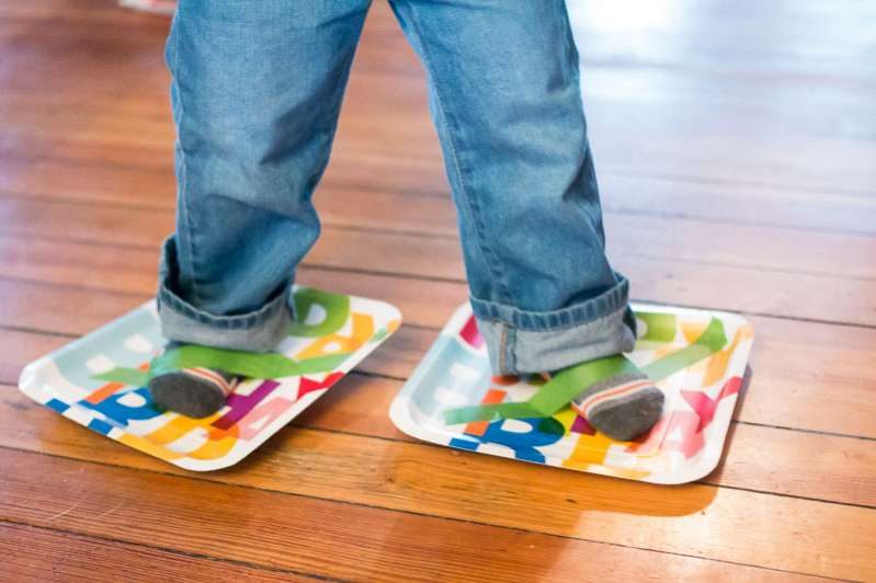 This gross motor winter activity is so fun and simple! Go paper plate skating with your kids and turn your house into your very own rink!