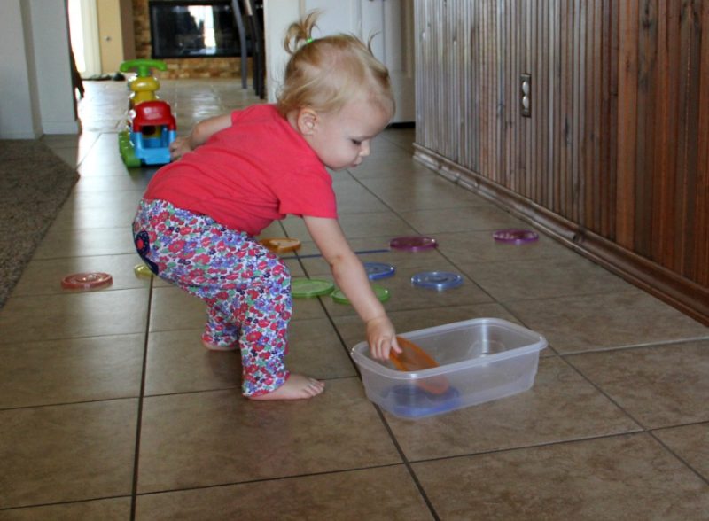 Toddler bowl lid toss