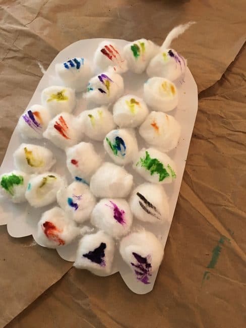 Customize your easy craft with cotton balls - make it easy or difficult based on your child's needs!