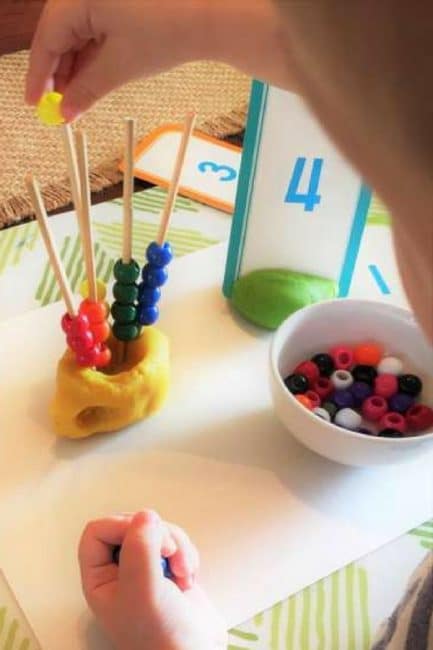 This bead counting rainbow is such a cute way for preschoolers to learn numbers and counting!