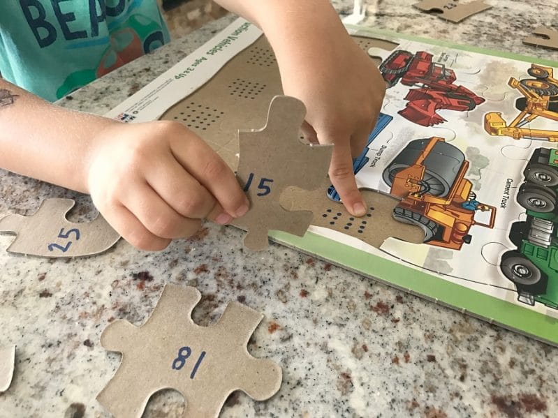 These are some clever puzzle learning tricks to help preschoolers do puzzles on their own. These are some clever puzzle learning tricks to help preschoolers do puzzles on their own.