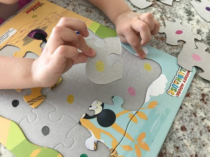 These are some clever puzzle learning tricks to help preschoolers do puzzles on their own. These are some clever puzzle learning tricks to help preschoolers do puzzles on their own.