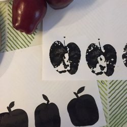 Make easy stamped apple art for a high contrast tummy time activity! Your baby will love these fun fall inspired high contrast patterns.