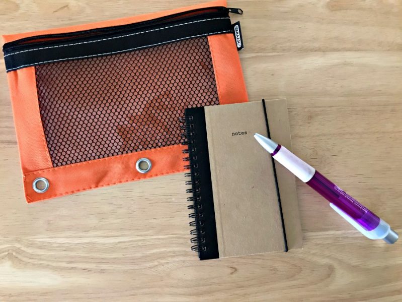 Make a note taking busy bag for independent play!