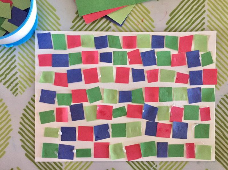 This simple mosaic pattern art idea combines fine motor skills and math fun for preschoolers and toddlers!