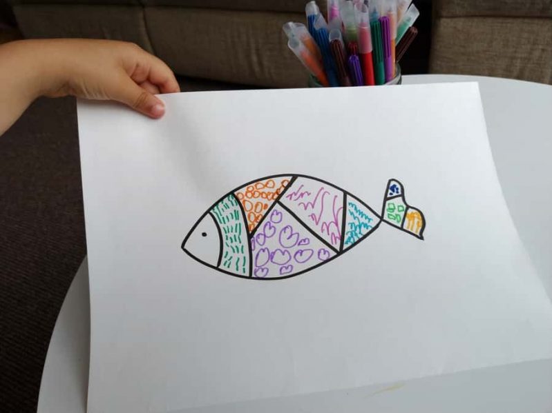 Zentangle drawing is a relaxing and creative art project to do with your child!