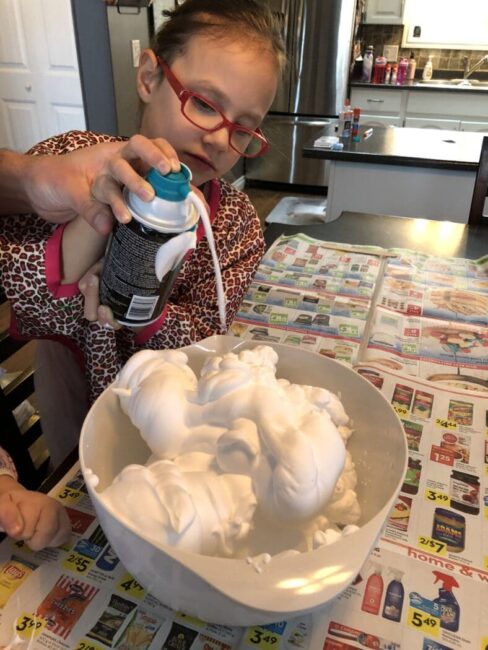 Mix glue with shaving cream to DIY a snowman