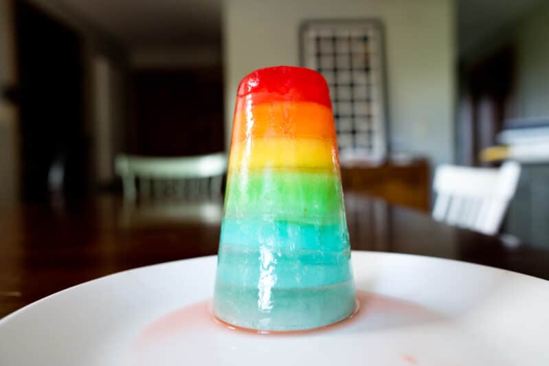 Making this rainbow science experiment was so much fun!