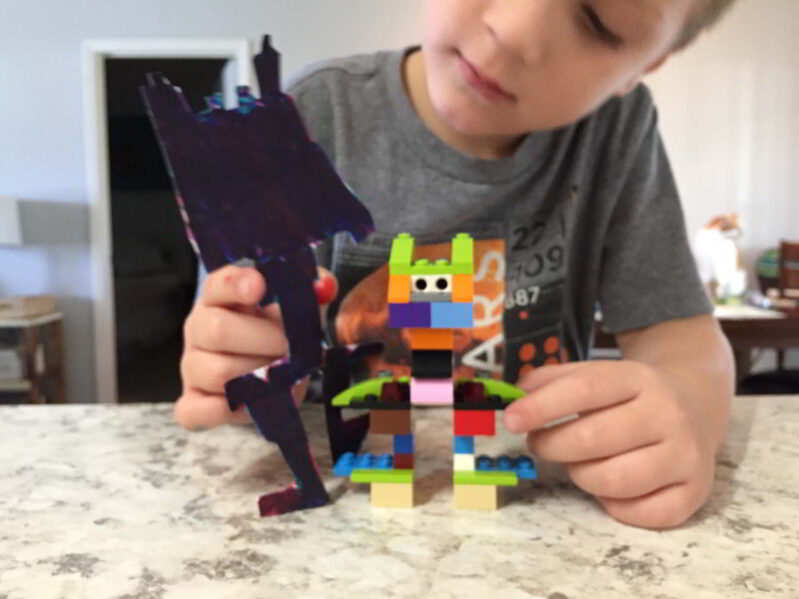 Play two ways: Build your LEGO creation + create a LEGO drawing!