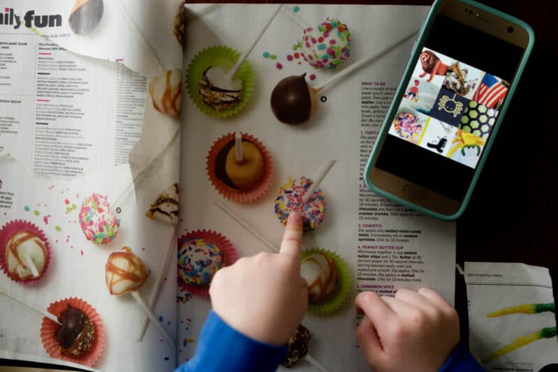 Super creative activity that takes kids on a magazine scavenger hunt while working on FINE motor skills (rather than running around and working on gross motor skills).