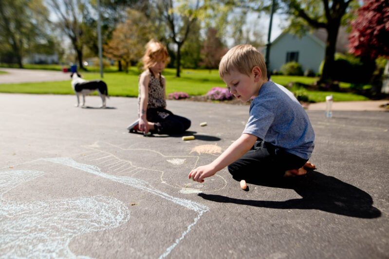 Outdoor fun! Shadow tracing art activity for kids