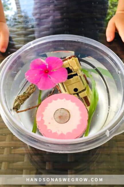 There's nothing better than a summer spent outdoors. Why not capture a little slice of the magic with this simple summer activity? Create a frozen summer time capsule for kids in just a few minutes!