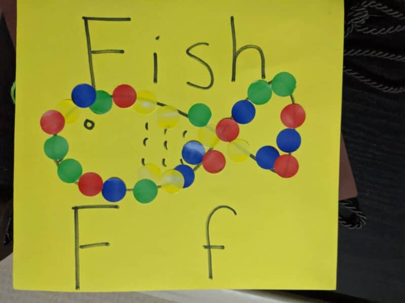 Sticker tracing with F for fish. 