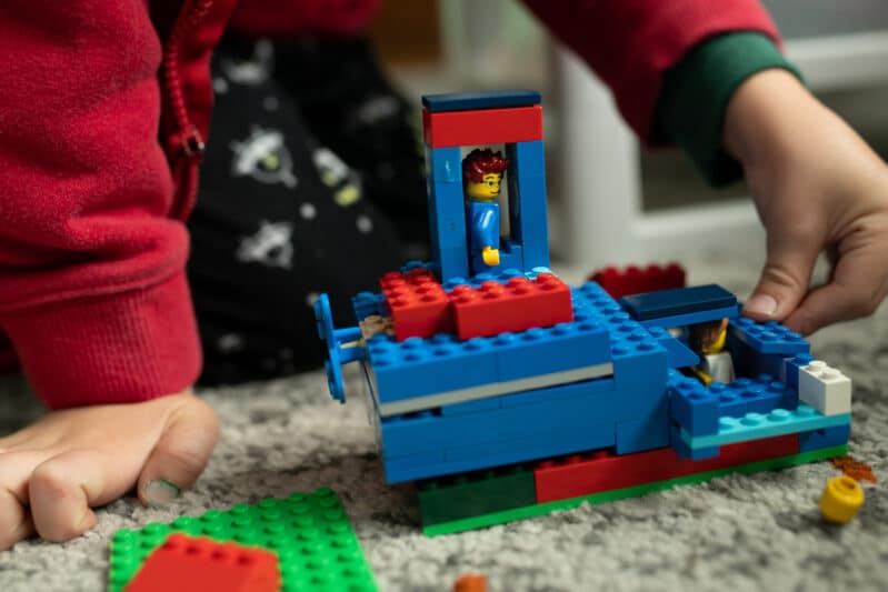 Super simple Christmas LEGO Masters challenge for kids to do at home. 