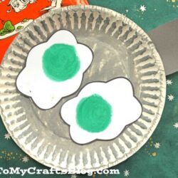Paper Plate Green Eggs - Glued to my Crafts