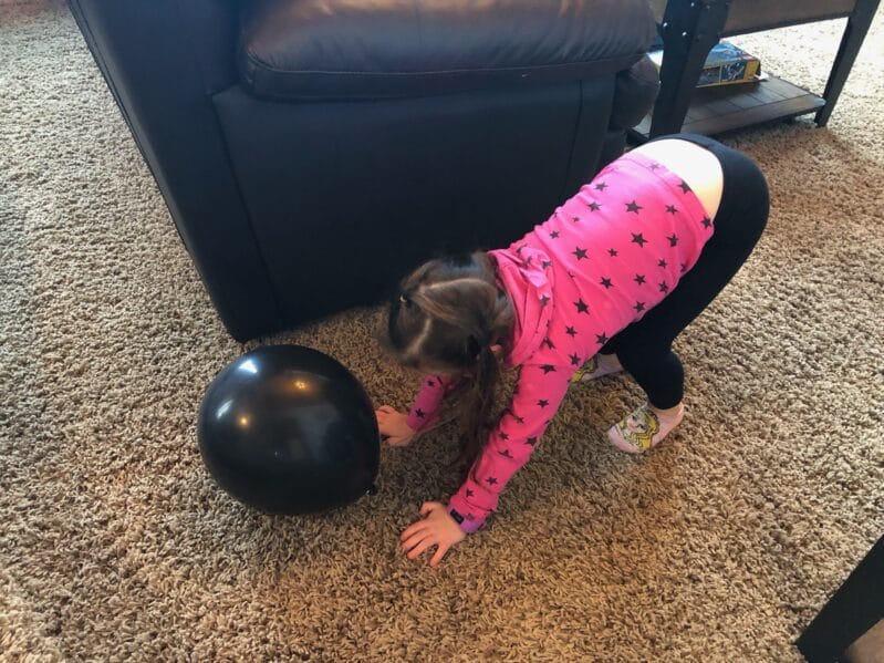 Let the dice lead the way with these super simple balloon game for kids plus work on math and counting along with gross motor fun!