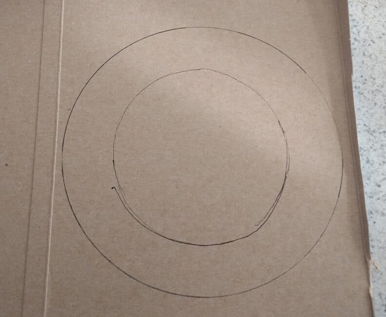 Tracing a bowl as a template for wreath craft