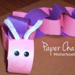 Paper Chain Caterpillar - Motherhood on a Dime