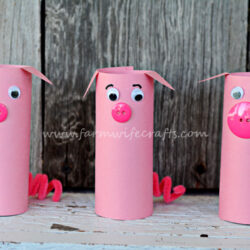 Toilet Paper Roll Pigs for Farm Fun