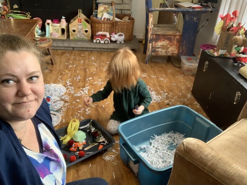 Let it get a little messy! 

Grab the recyclable shredded paper bin and build some sensory snowmen together!
