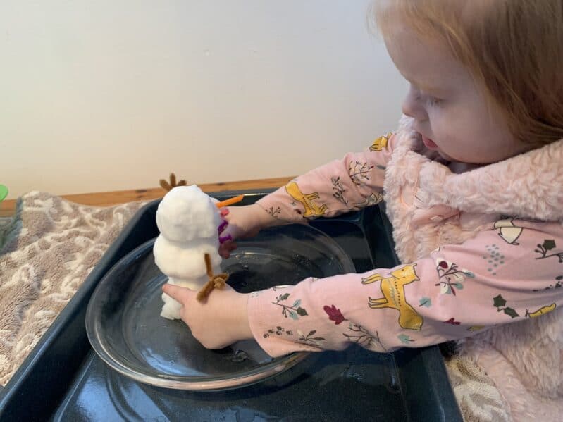This Melting Snowman science experiment is a perfect activity for toddlers and preschoolers and it teaches about measuring too!