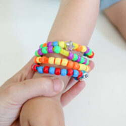 Kinder Craze – Simple Bracelet