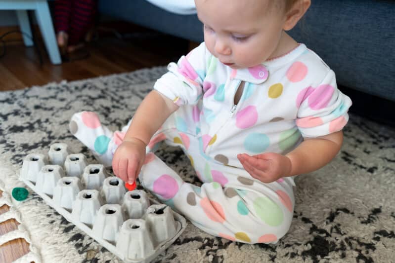 egg carton toddler activity to take on the road, or play at home!