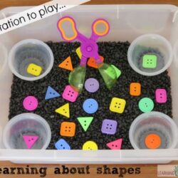 Learning 4 Kids – Button Sorting Sensory Bin