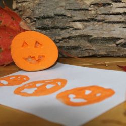 Cute pumpkin stamping for Halloween!