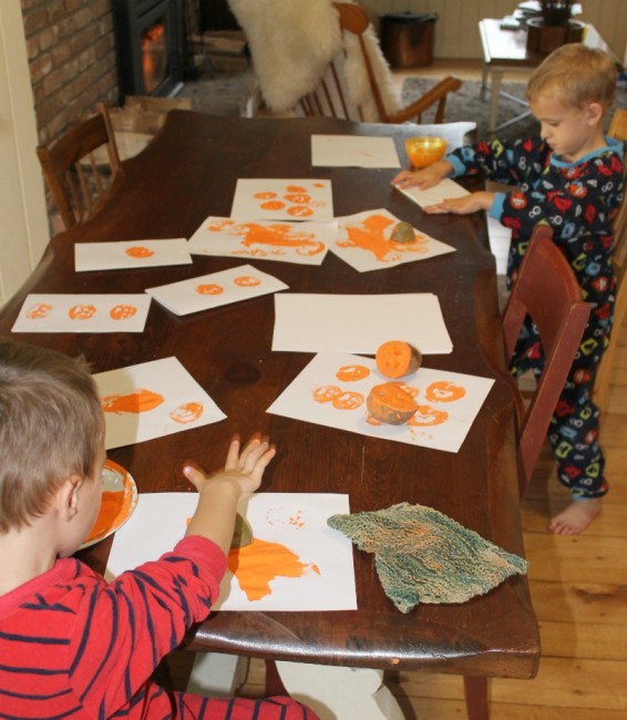 We loved our Halloween art activity!