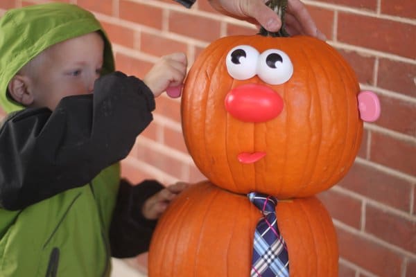 Mr. Pumpkin Man is a fun no carve decorating idea for kids!