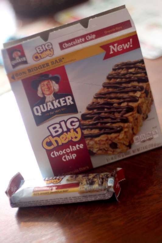 Refueling after gross motor activities with Quaker® Big Chewy Granola Bars