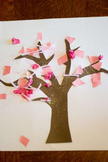 Simple Spring tree craft for toddlers to make