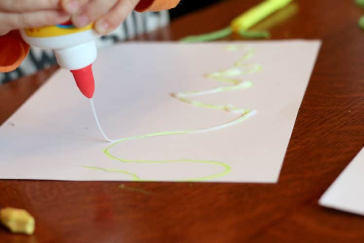Tracing highlighter markers with glue