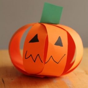 36 Cute & Easy Pumpkin Crafts for Kids to Make! - HOAWG